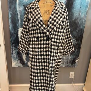 Black and White Houndstooth Coat